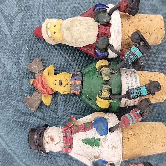 Christmas Set Of 3 Folk Art Wine Stopper Corks Snowman Santa & Reindeer - Picture 2 of 5